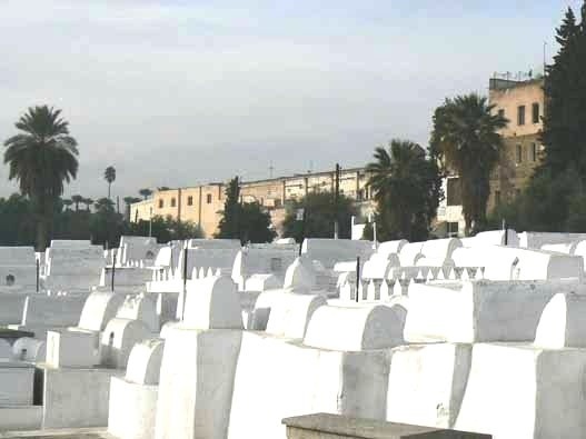 whitewashedtombs.jpg